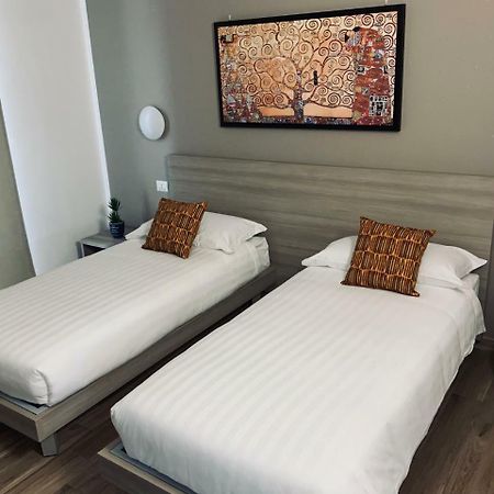 Bed and Breakfast Relais Fiera Milano Pero Exterior foto
