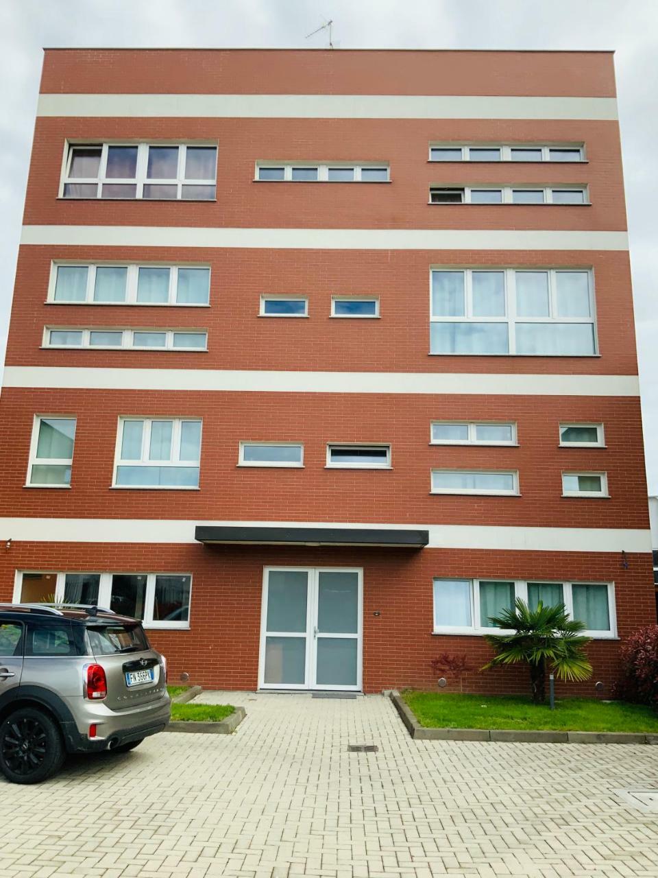 Bed and Breakfast Relais Fiera Milano Pero Exterior foto
